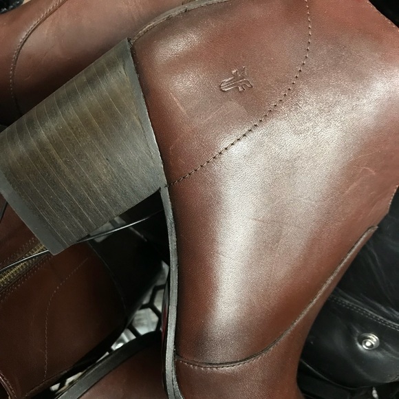 NWT Frye Nora Zip Short Boots Booties Redwood - Picture 4 of 6